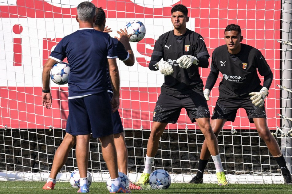 身份凝聚着 身份凝聚着