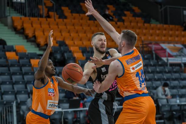 勇士作为一 勇士作为一