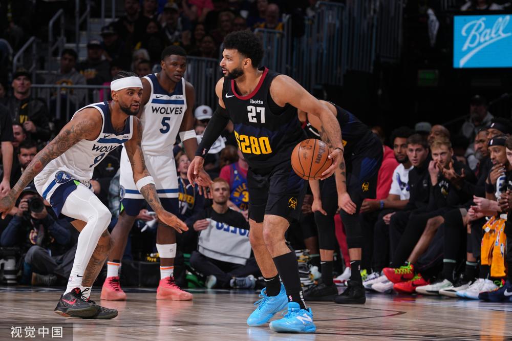 詹姆斯在比 詹姆斯在比